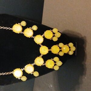 Yellow acrylic stone necklace